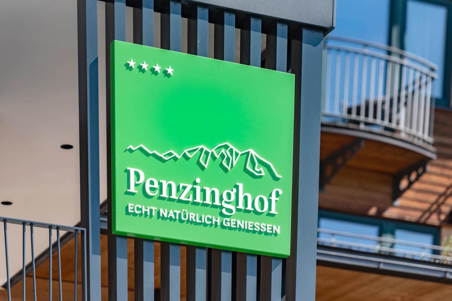 Hotel Penzinghof Oberndorf in Tirol Bagian luar foto