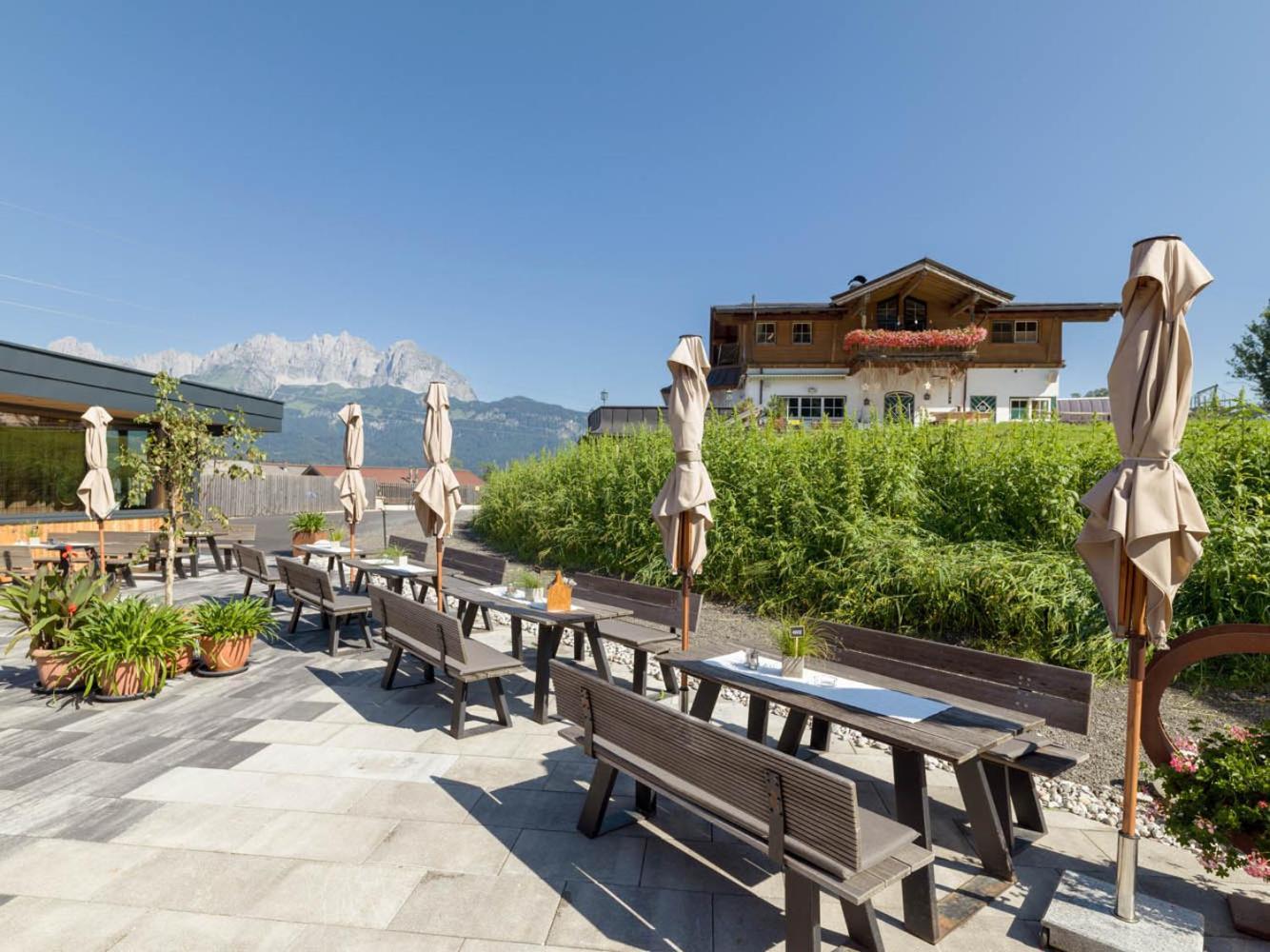 Hotel Penzinghof Oberndorf in Tirol Bagian luar foto