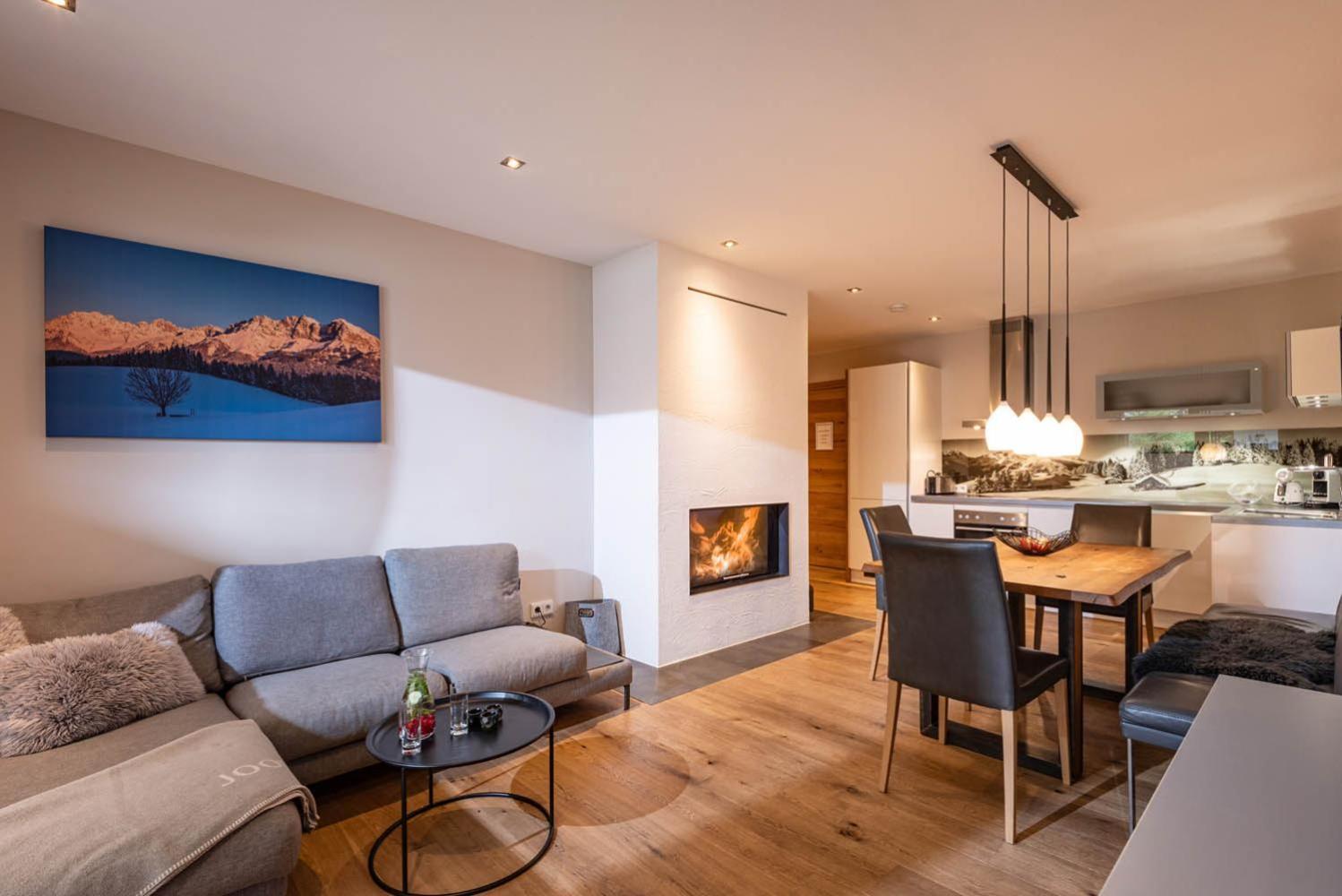Hotel Penzinghof Oberndorf in Tirol Bagian luar foto